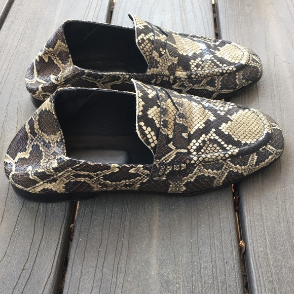 Isabel Marant Fezzy Leather Snakeskin Slip-On Shoes - Picture 8 of 8
